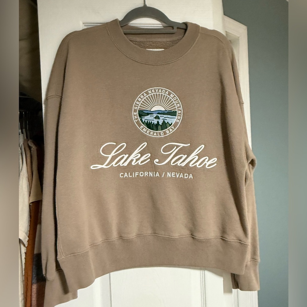 Abercrombie & Fitch Brown Crewneck Sweater